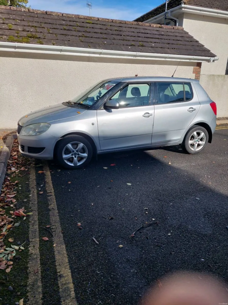 Image 2 of 7