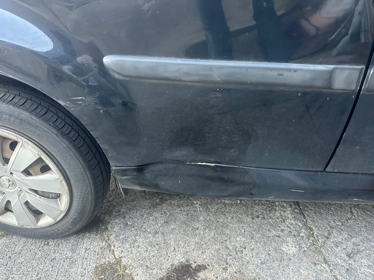 Image 4 of 4