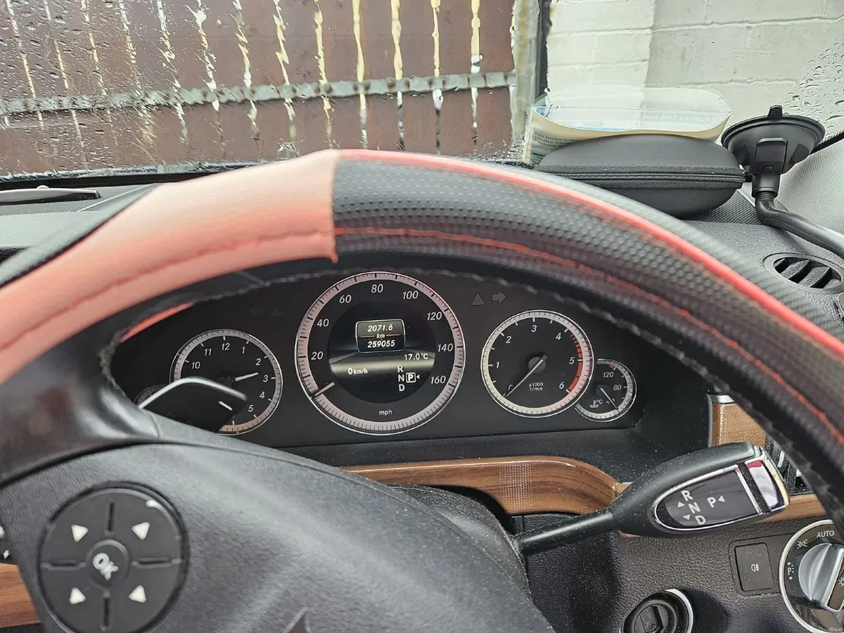Image 2 of 6