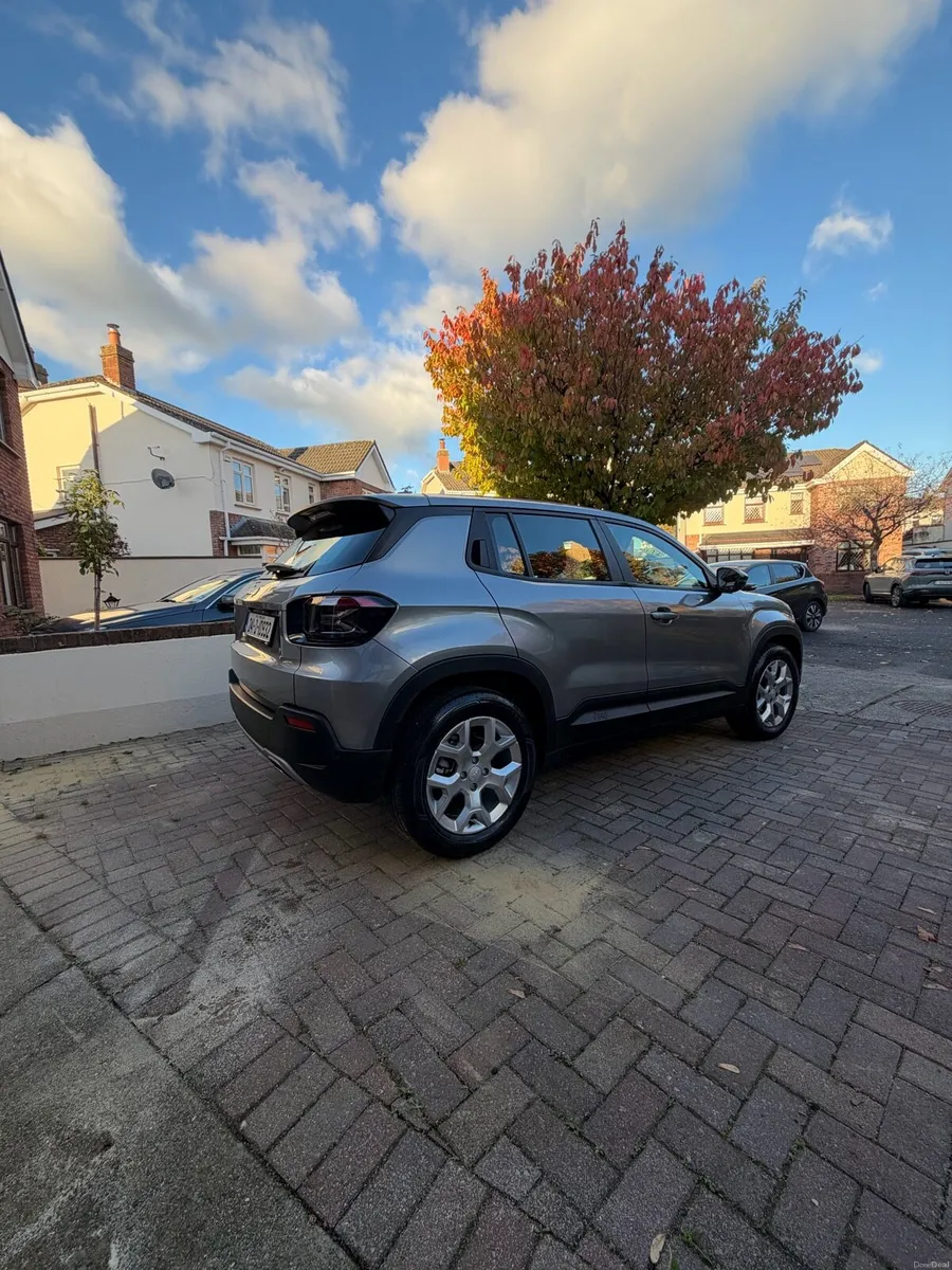 Image 3 of 18