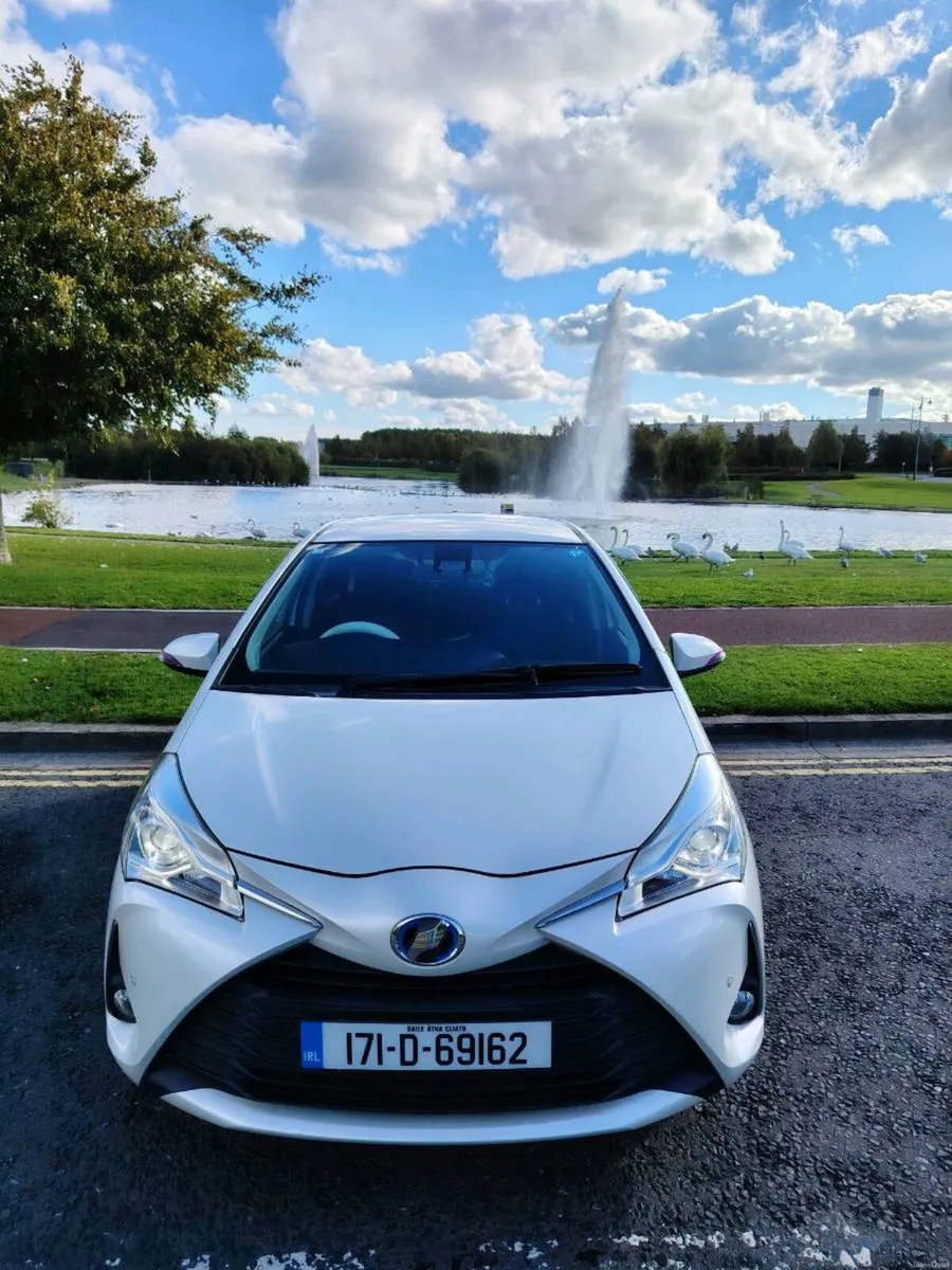 Image 2 of 20