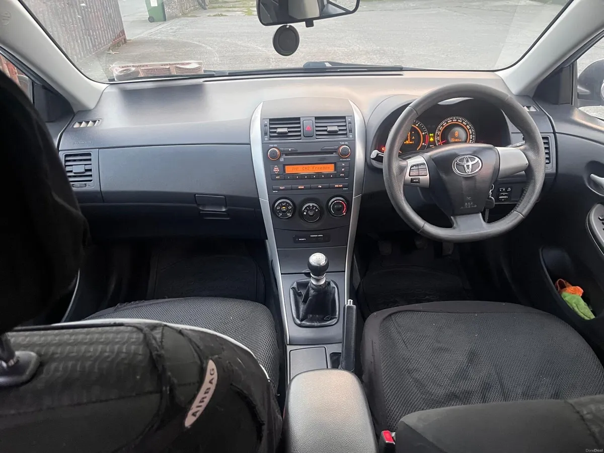 Image 2 of 6