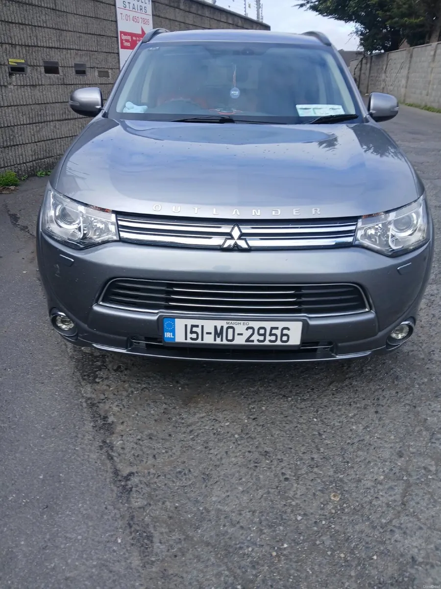 Image 1 of 7