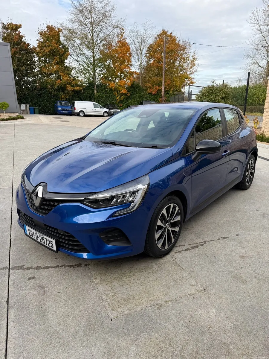 Image 2 of 11