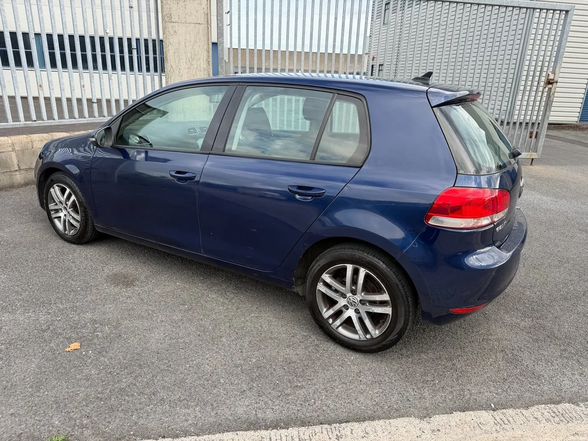Image 4 of 12