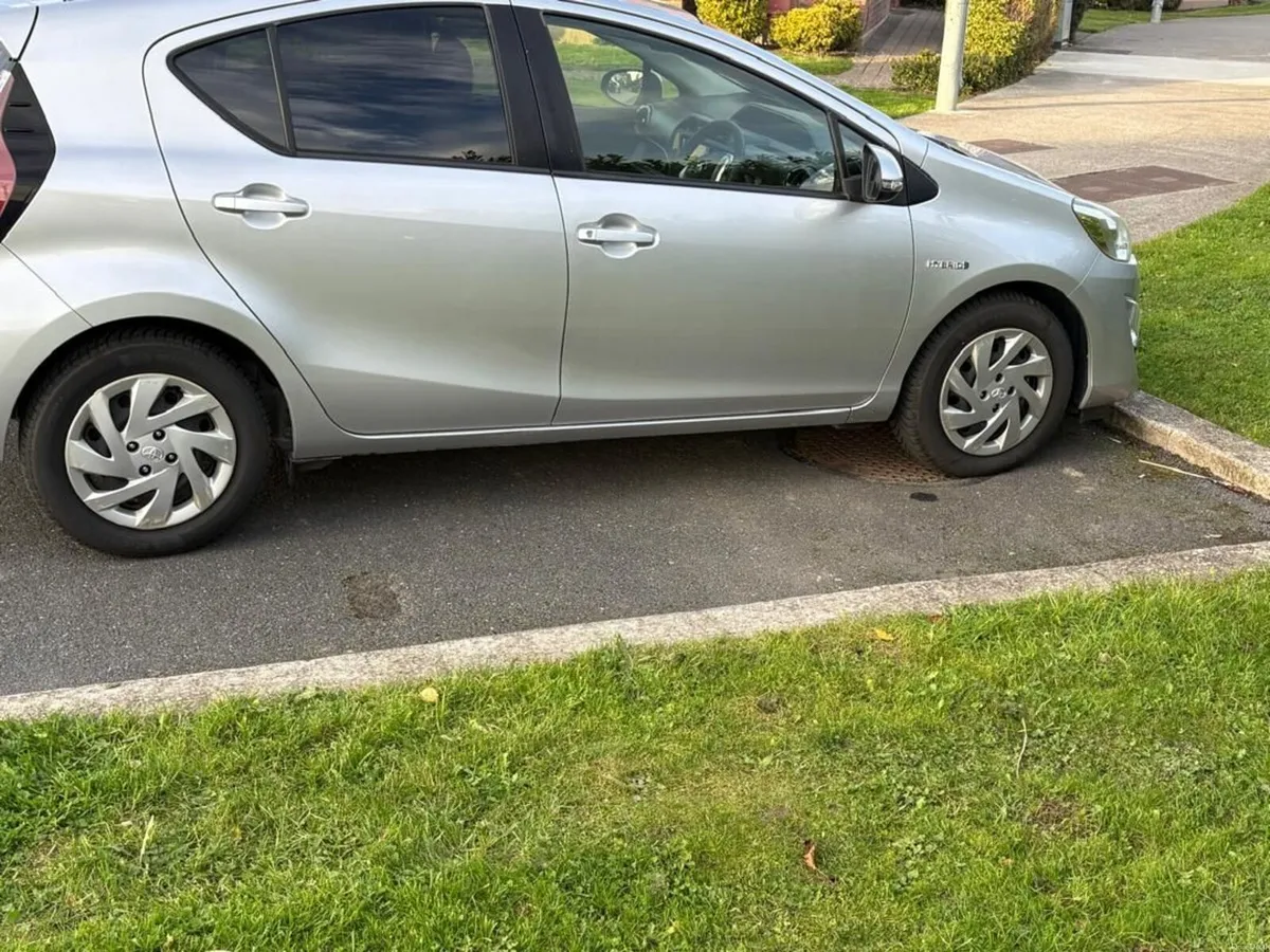 Image 4 of 15