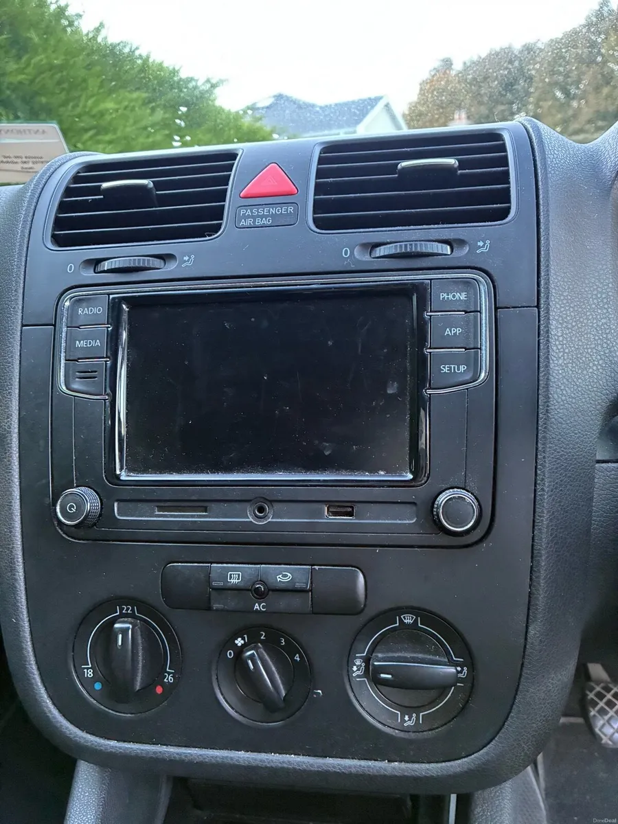 Image 4 of 7