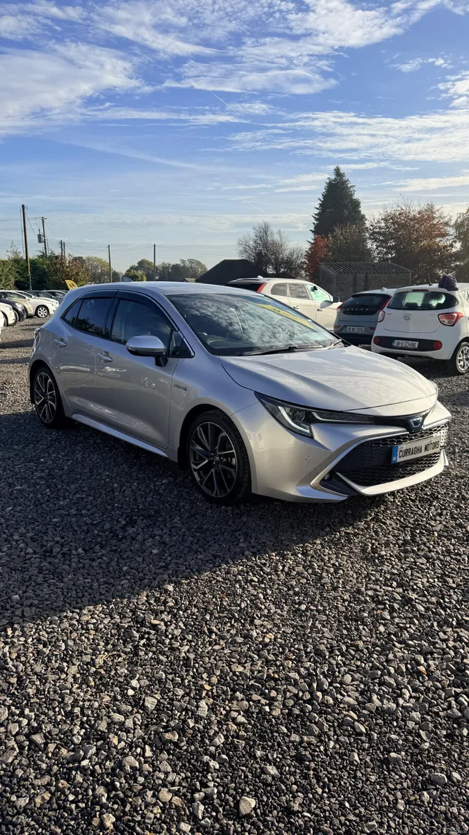 Image 2 of 19