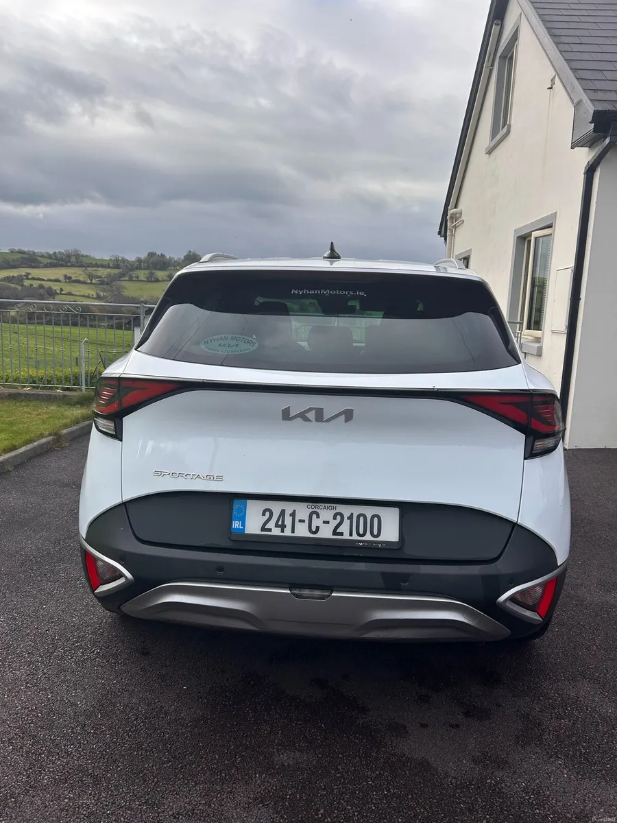 Image 2 of 10