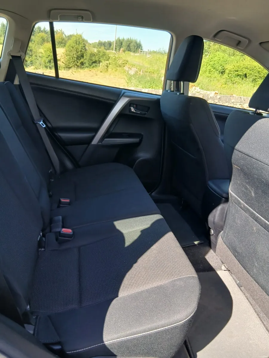 Image 6 of 7