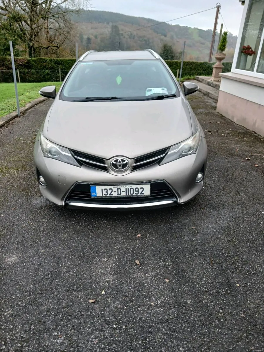 Image 1 of 7