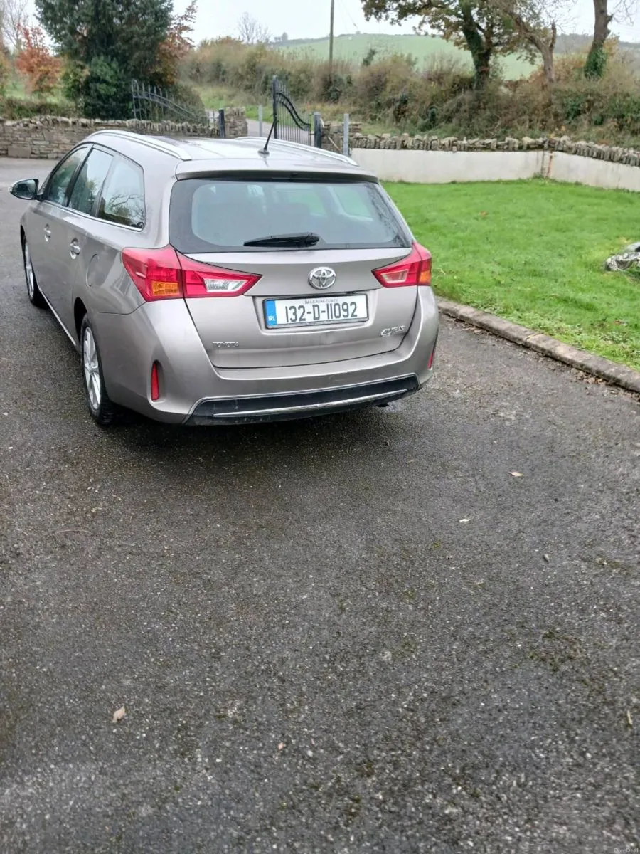 Image 4 of 7