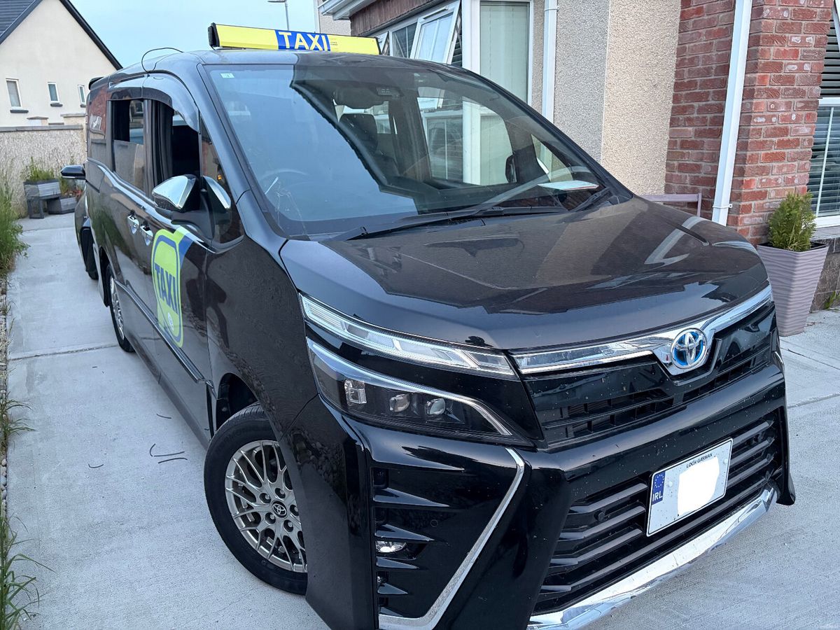 2021 Toyota Voxy