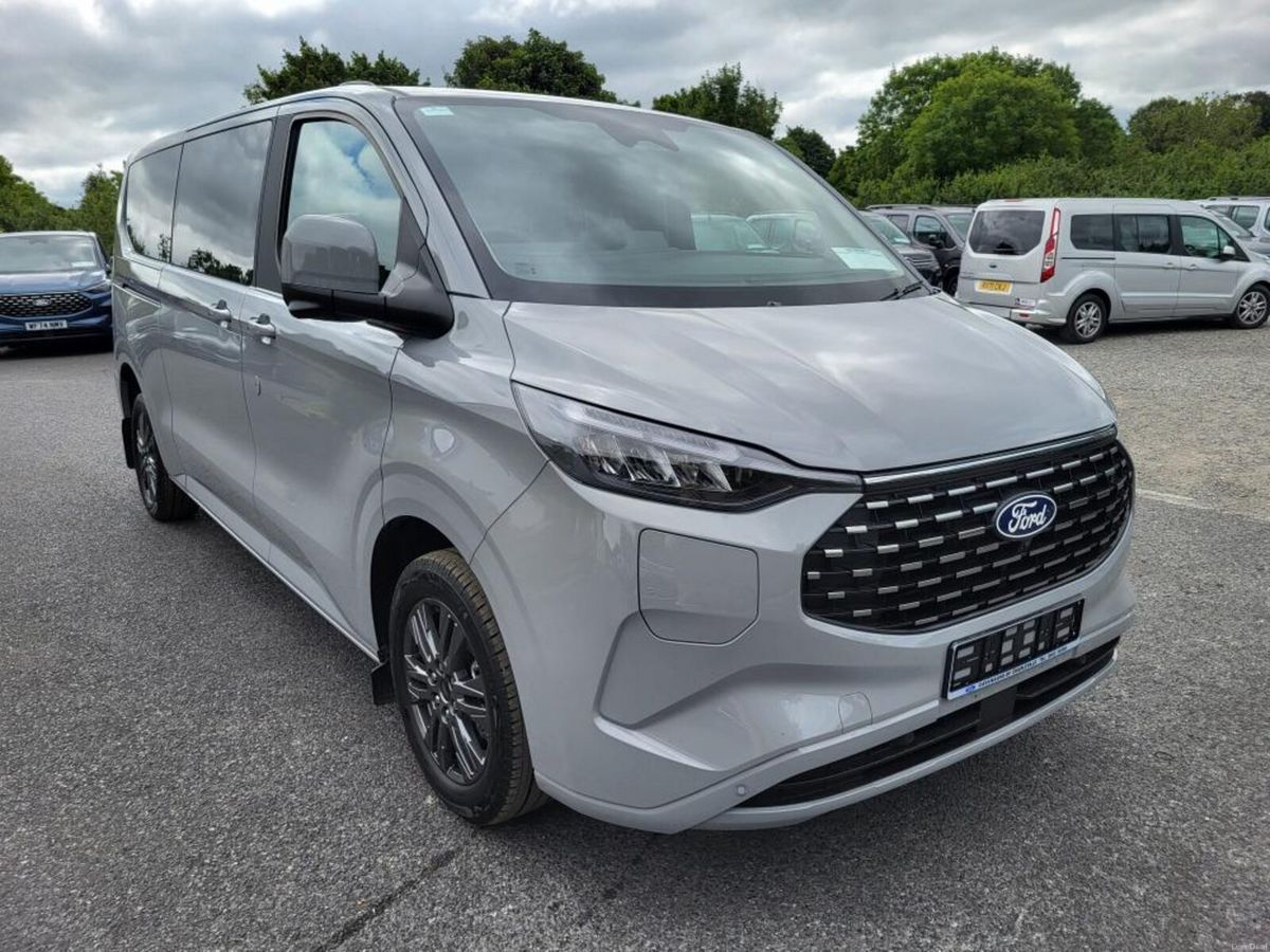 2026 Ford Tourneo Custom