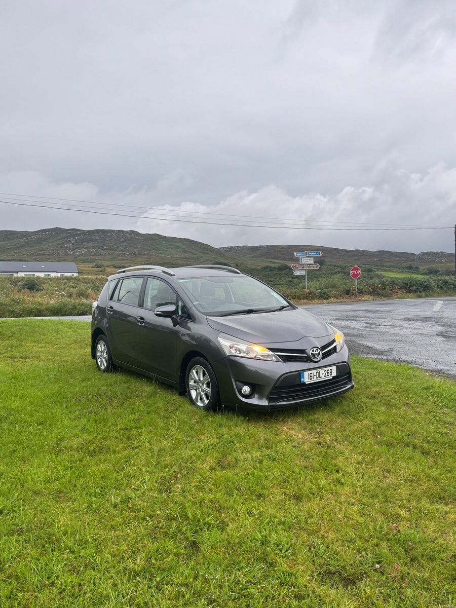 2016 Toyota Verso