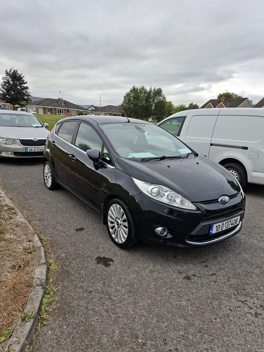 2010 Ford Fiesta