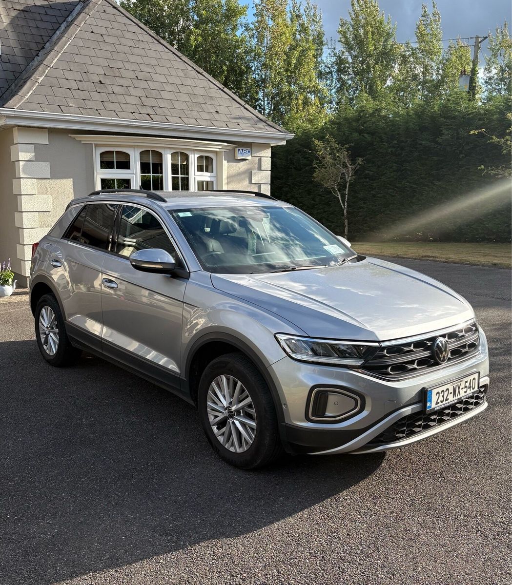 2023 Volkswagen T-Roc