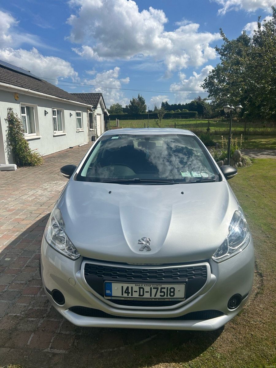 2014 Peugeot 208