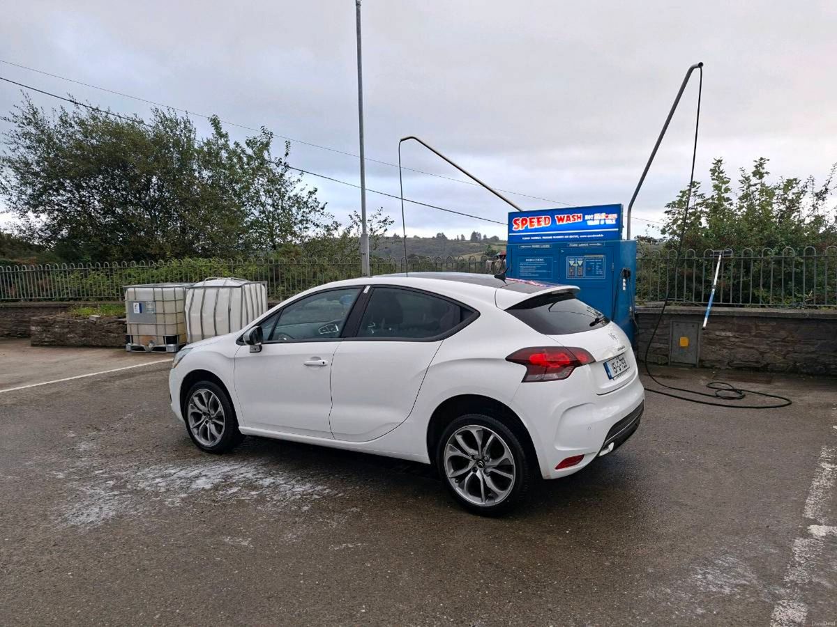 2015 DS Automobiles DS 4