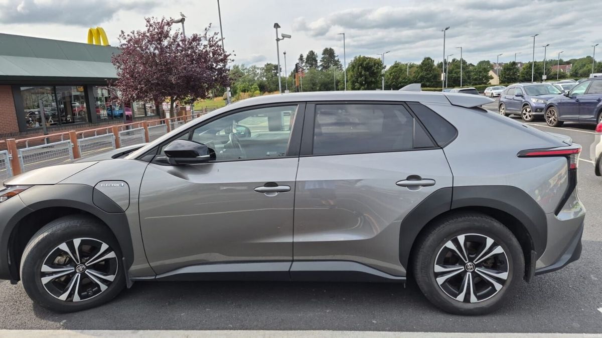 2023 Toyota bZ4X Estate/Jeep