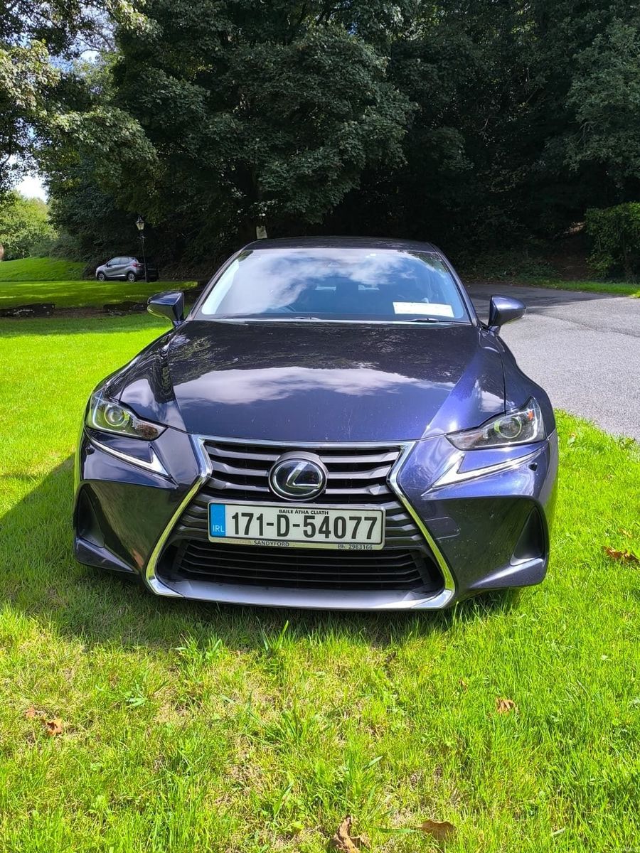 2017 Lexus IS