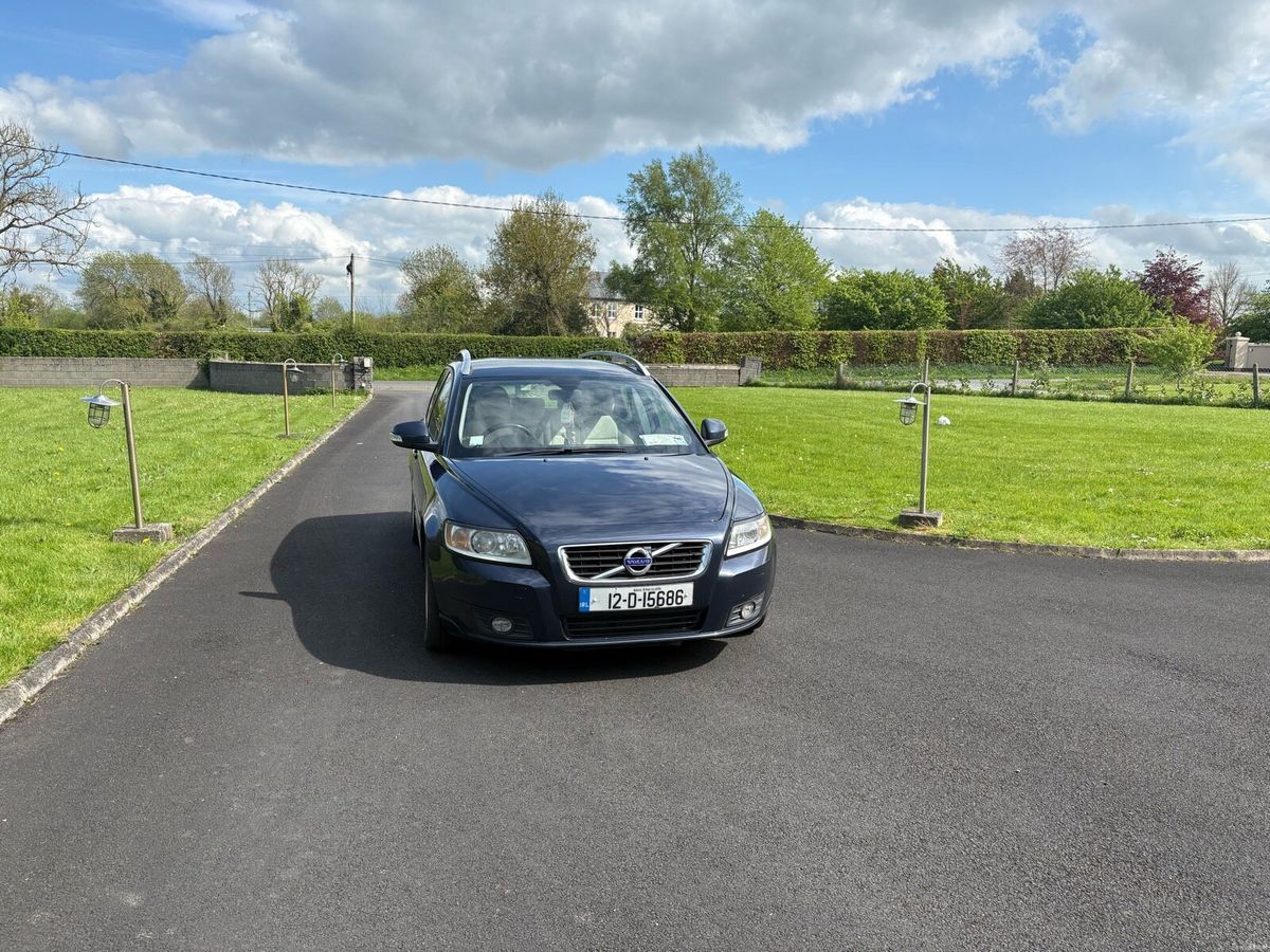 2012 Volvo V50