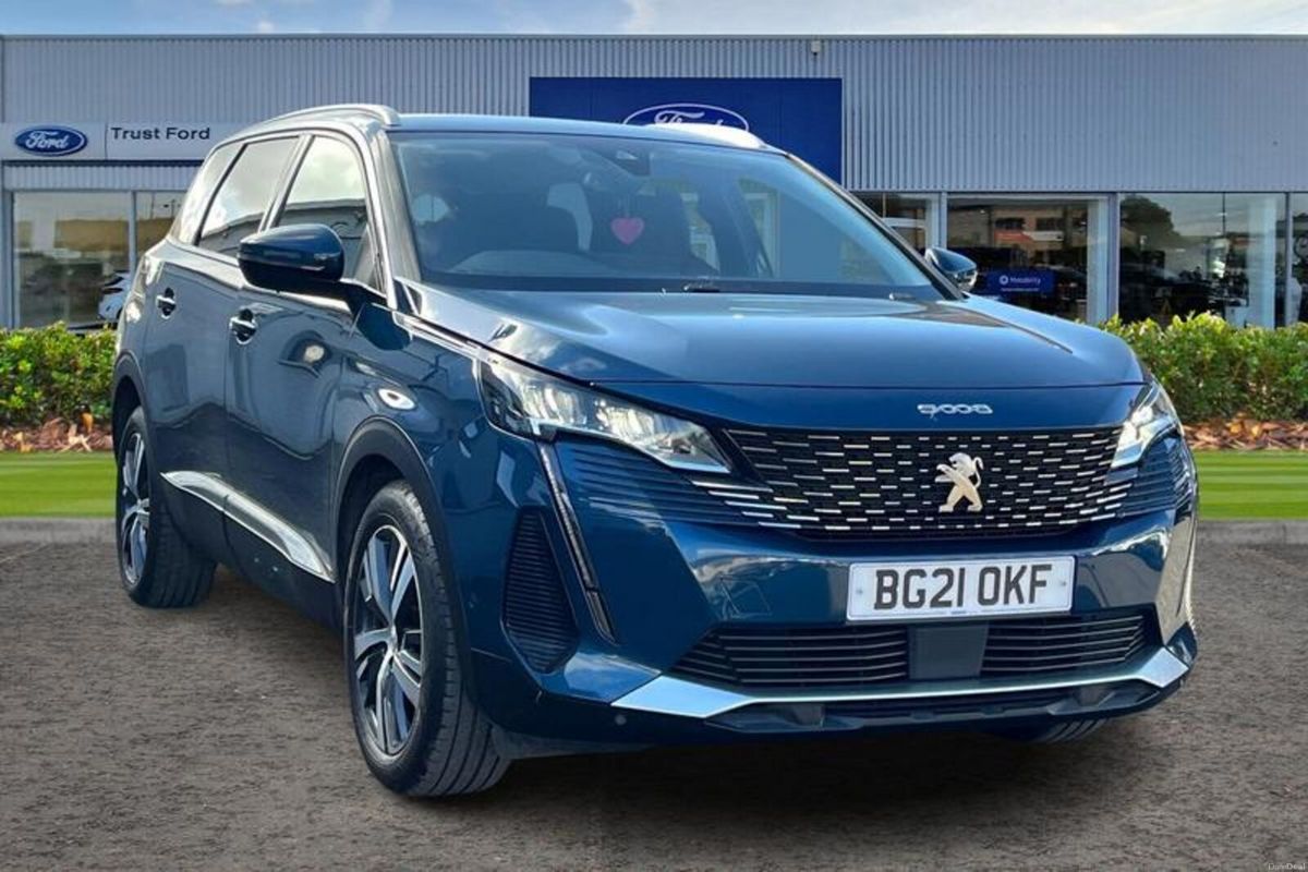 2021 Peugeot 5008