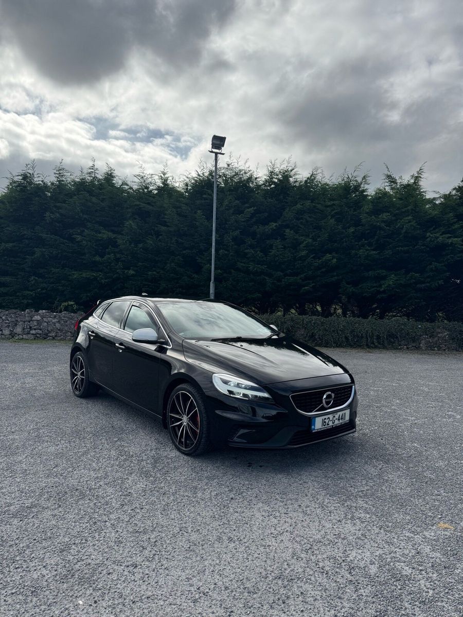 2016 Volvo V40