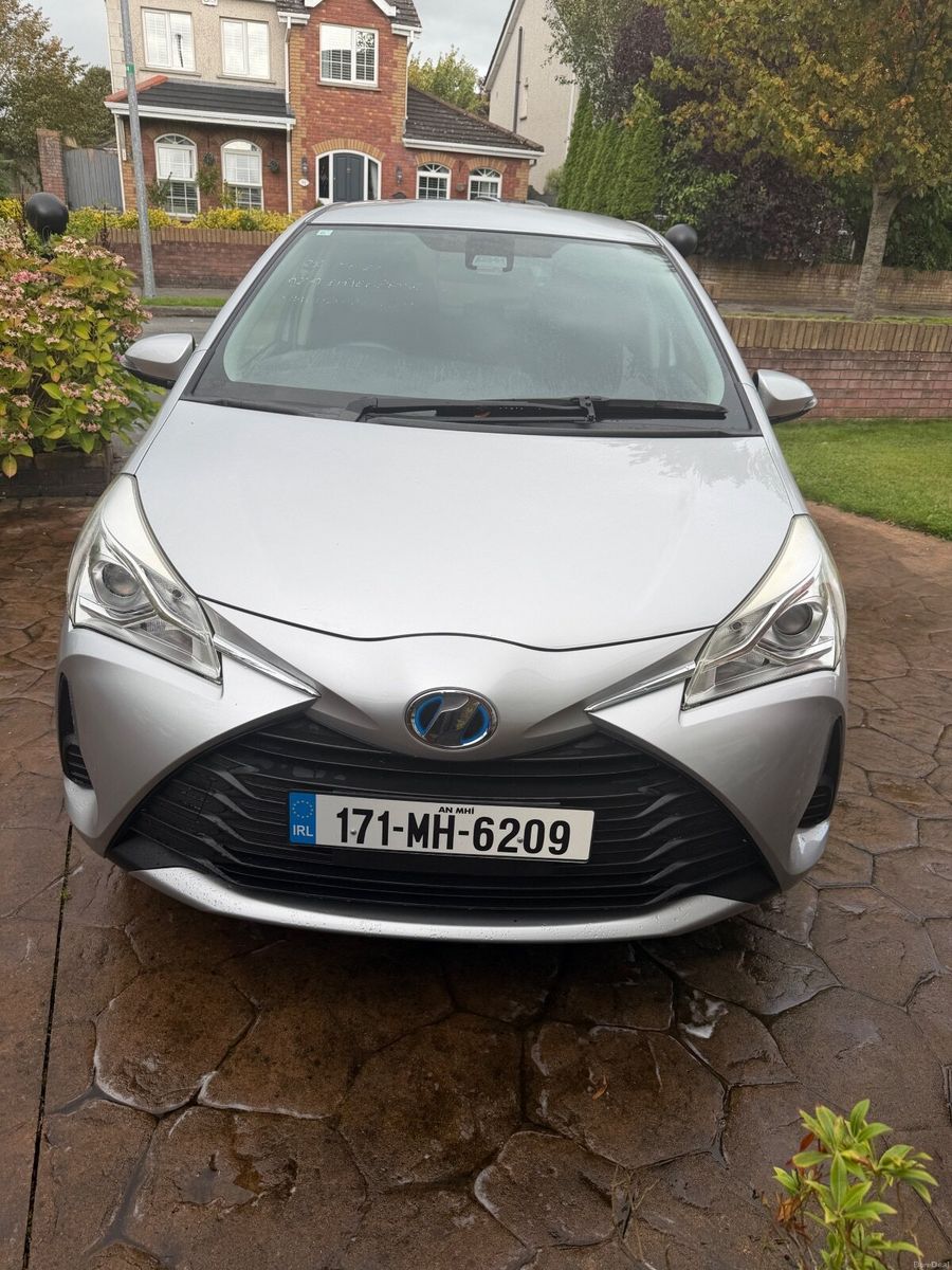 2017 Toyota Vitz