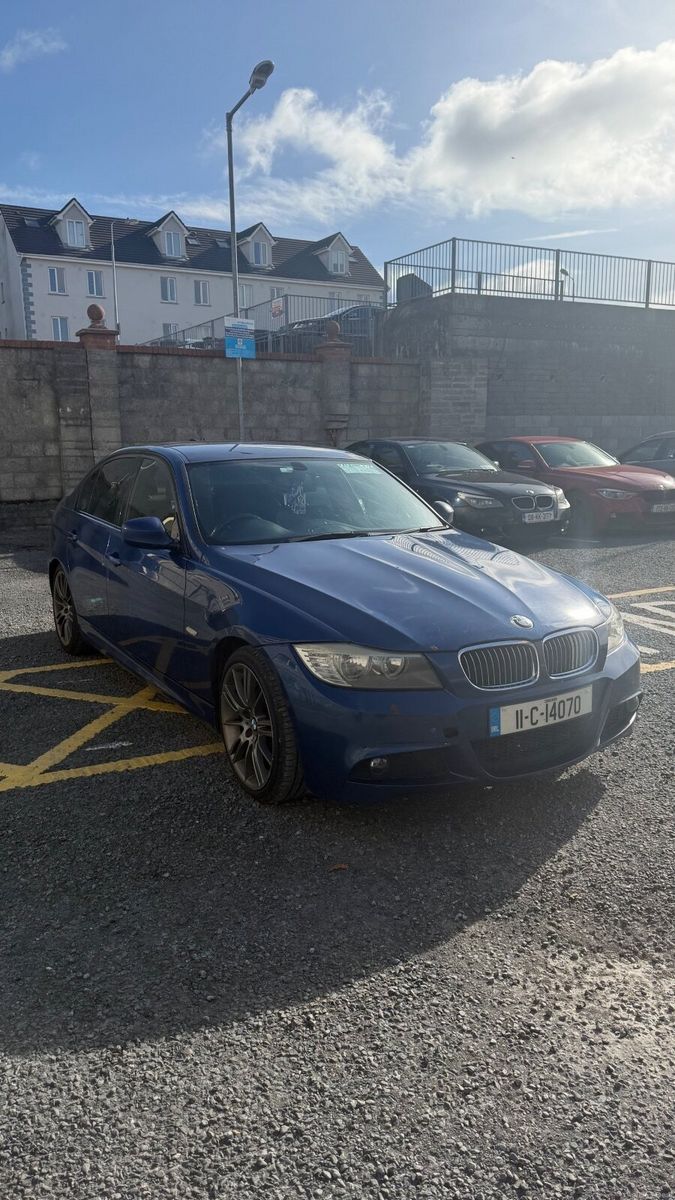 2011 BMW 3-Series