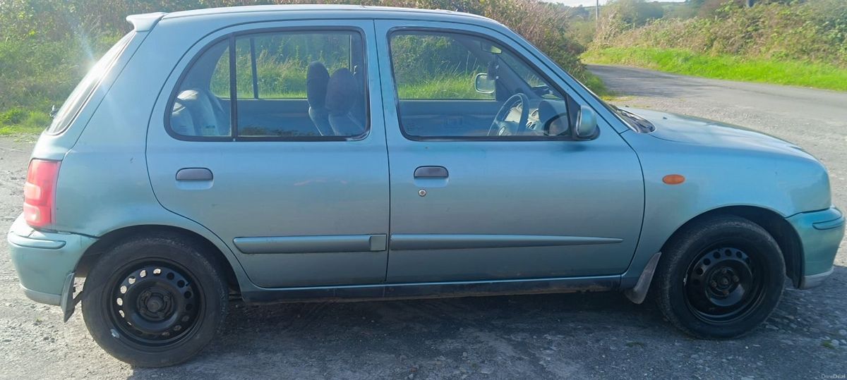 2002 Nissan Micra