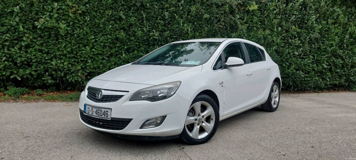 2012 Vauxhall Astra