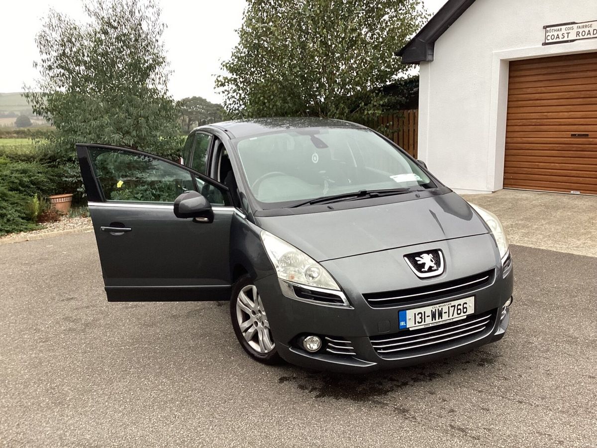 2013 Peugeot 5008