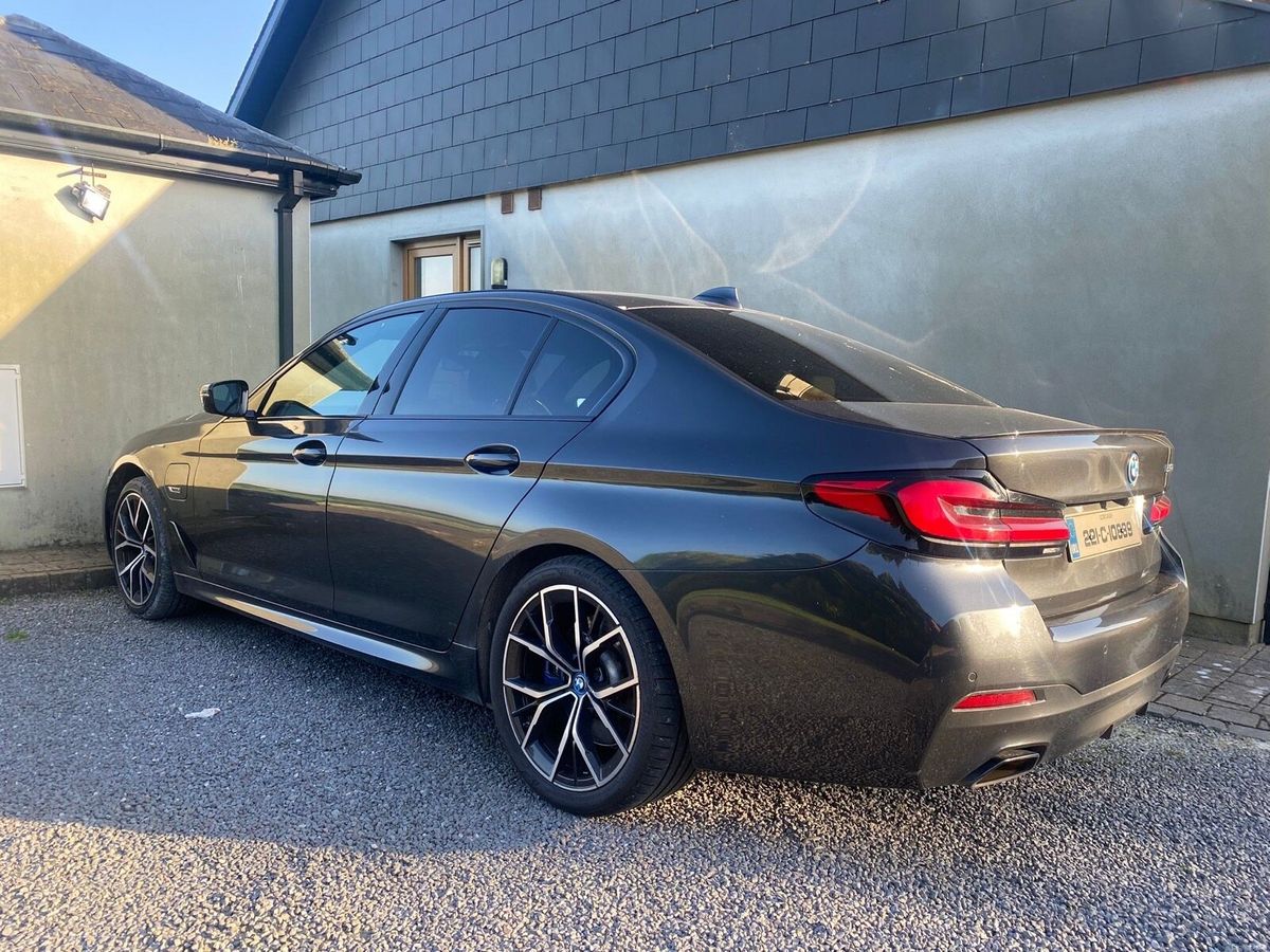 2022 BMW 5-Series