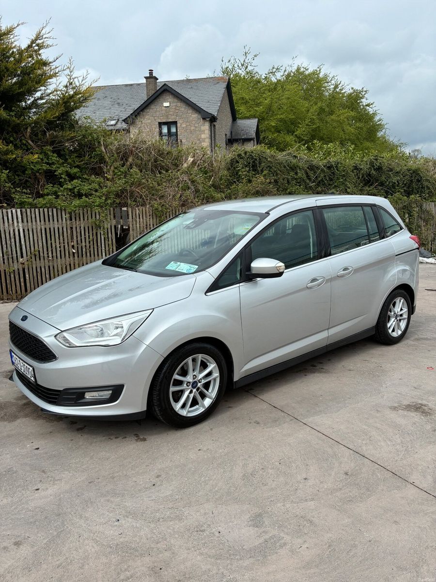 2016 Ford Grand C-Max