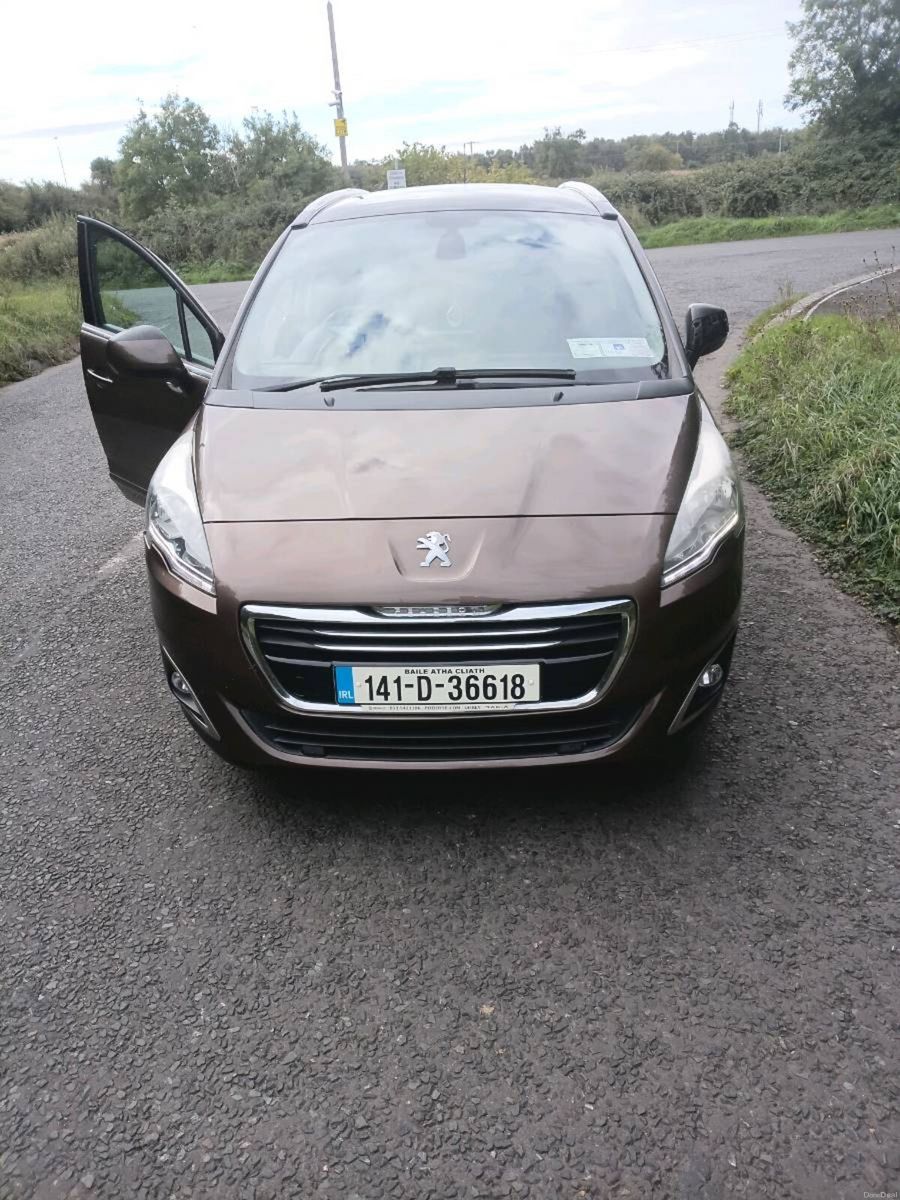 2014 Peugeot 5008