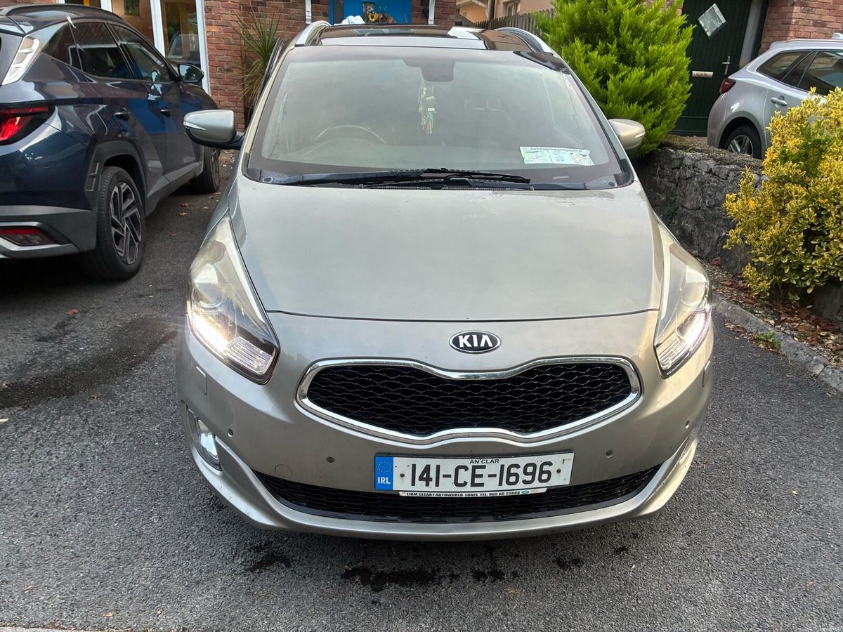 2014 Kia Carens