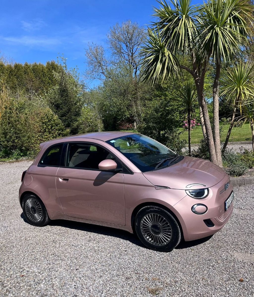 2025 Fiat 500e