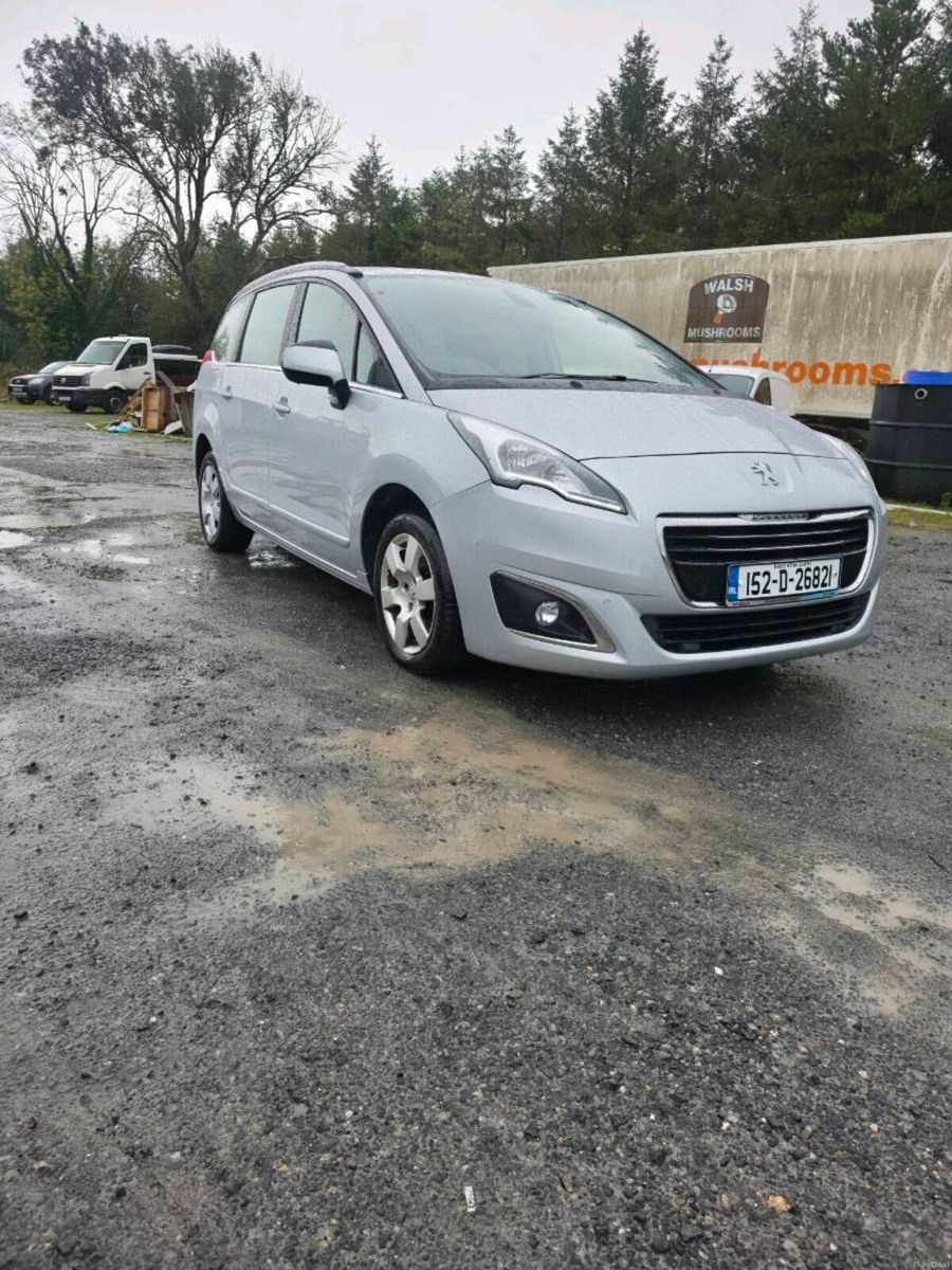 2015 Peugeot 5008