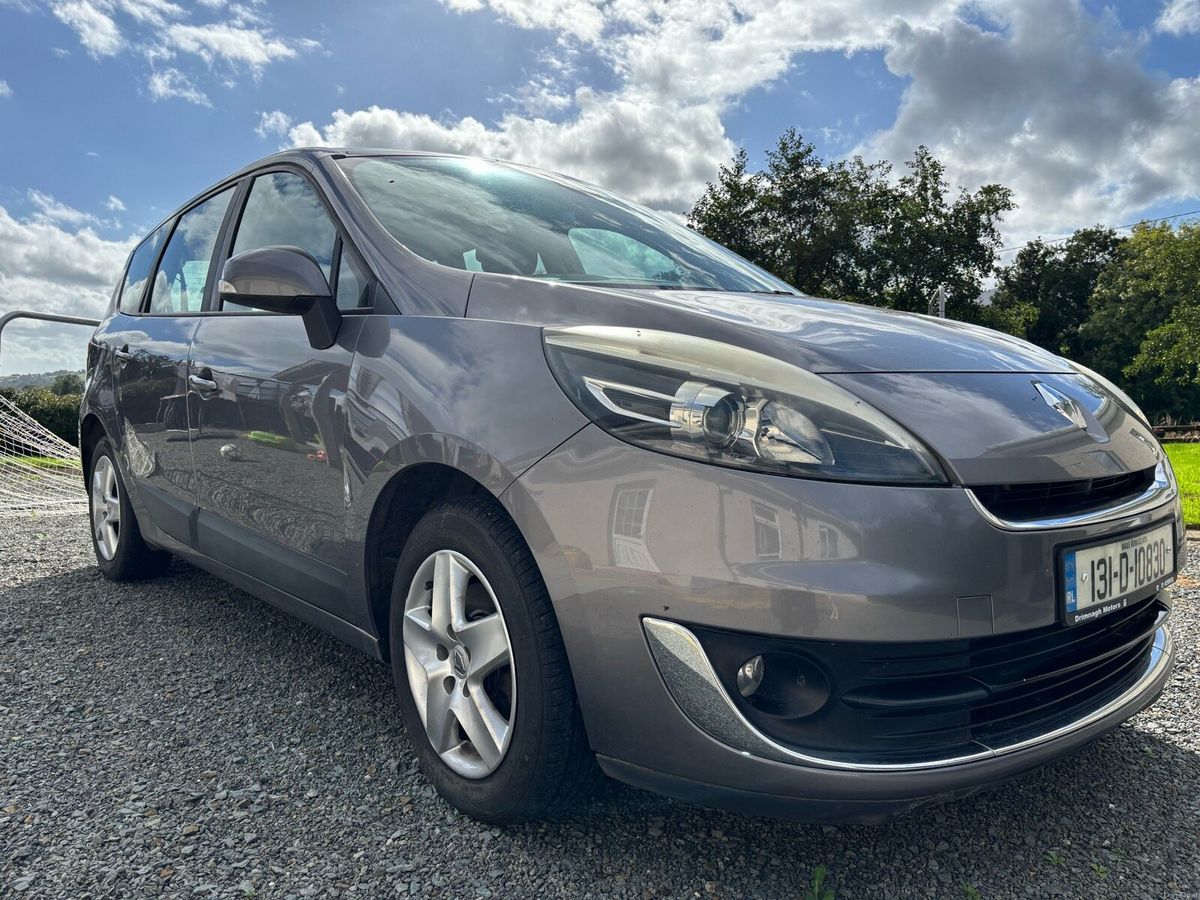 2013 Renault Grand Scenic