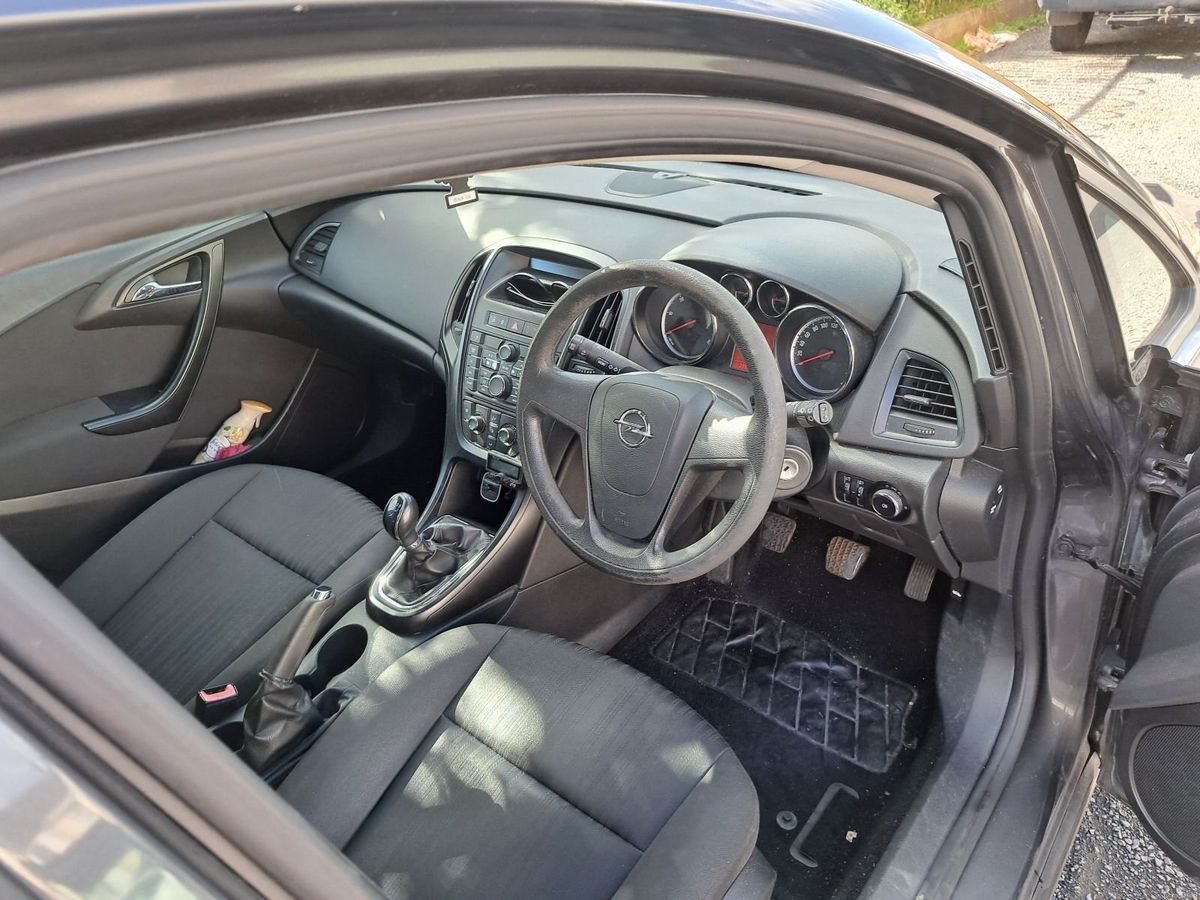 2013 Opel Astra