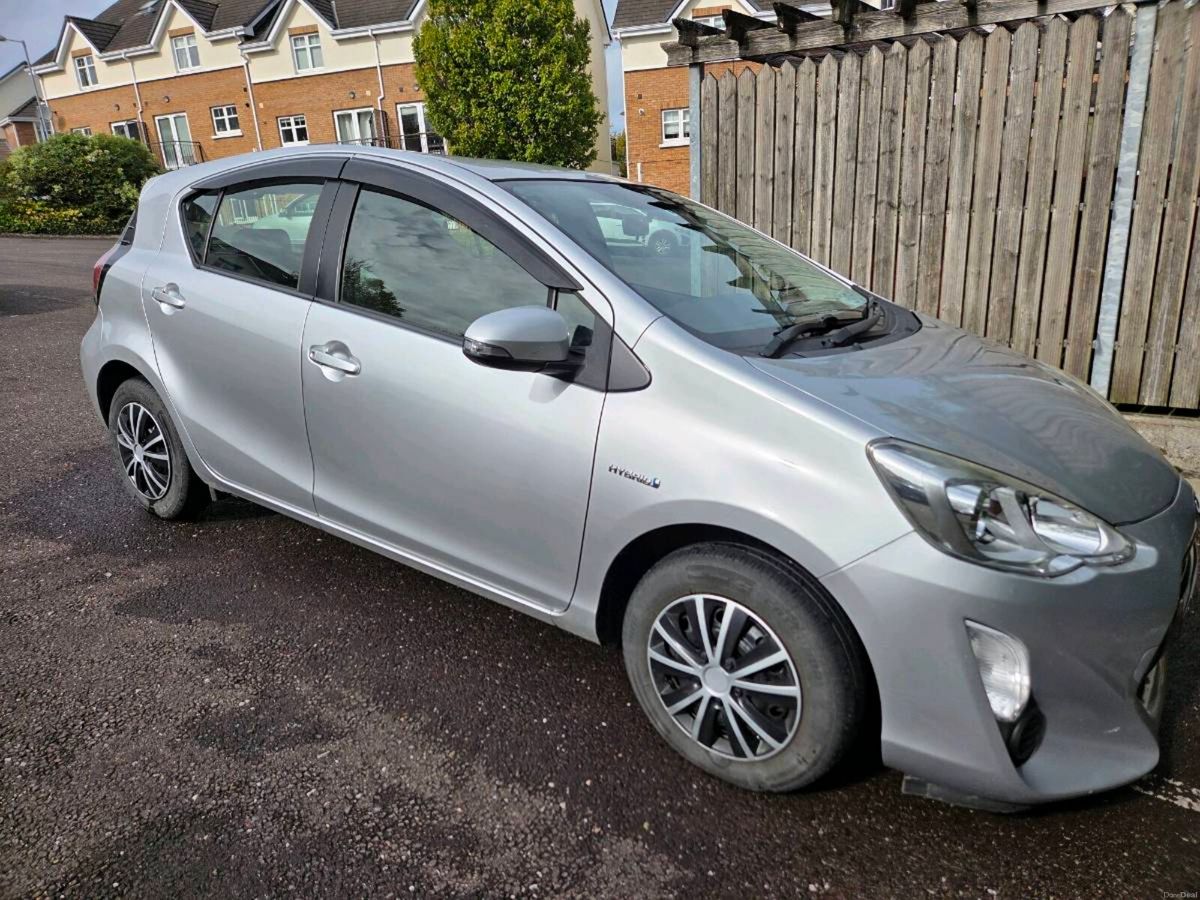 2015 Toyota Aqua