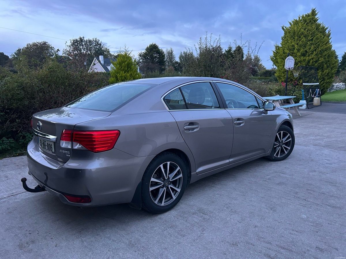 2015 Toyota Avensis