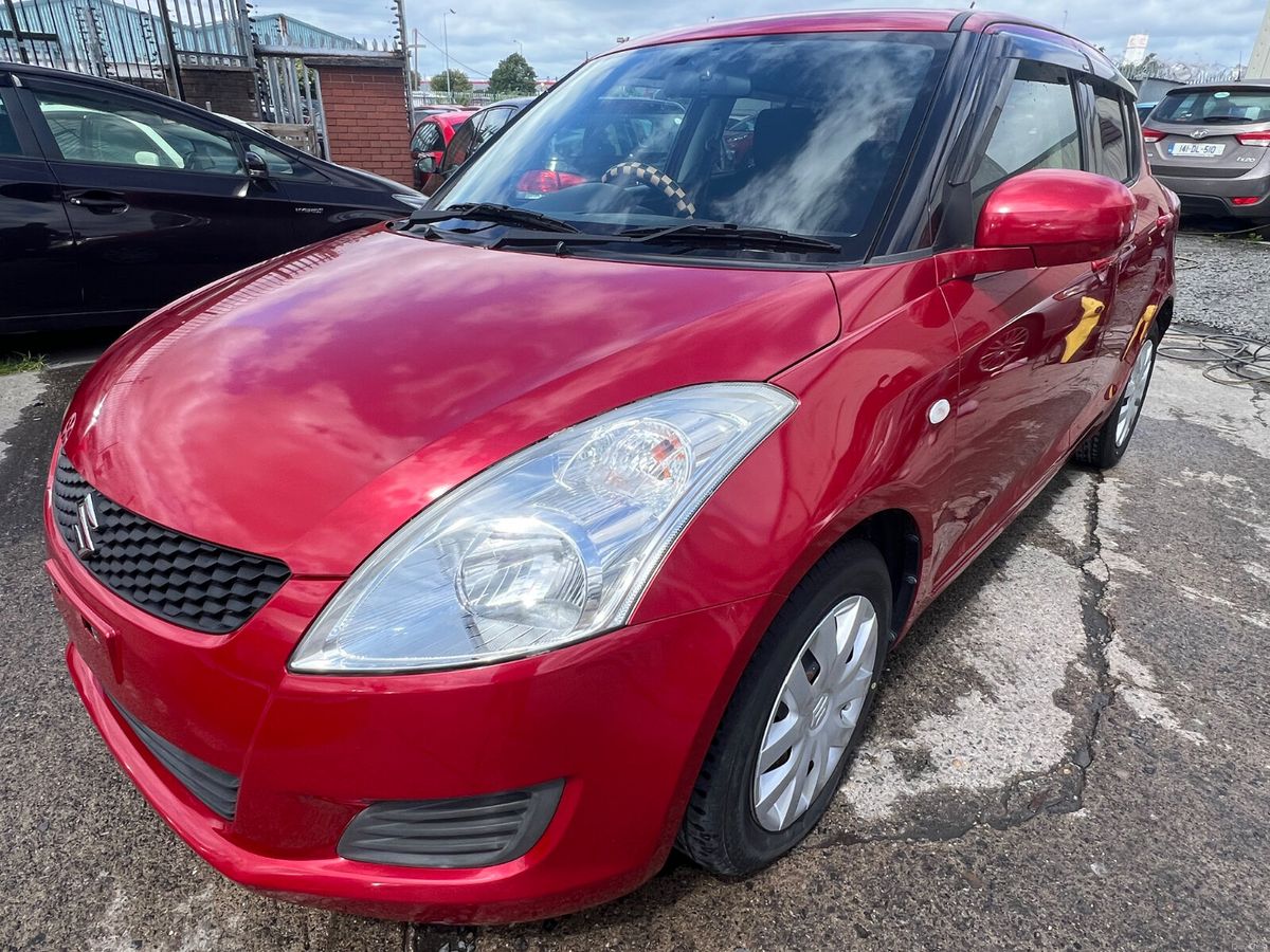 2013 Suzuki Swift, 1 of 14