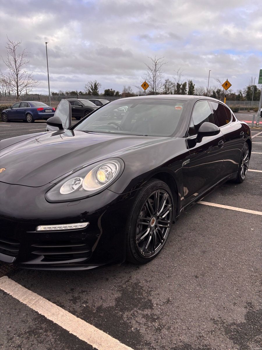 2015 Porsche Panamera