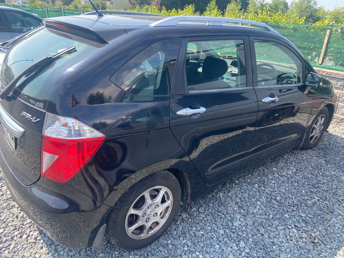 2005 Honda FR-V