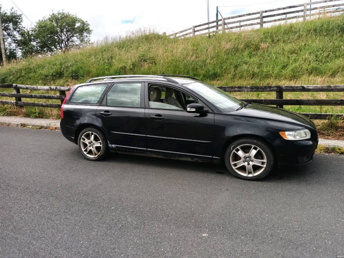 2009 Volvo V50