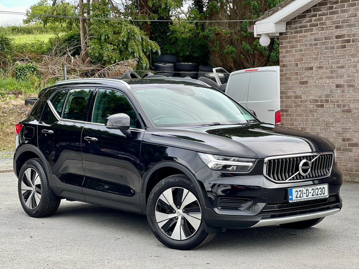 2022 Volvo XC40 Estate/Jeep