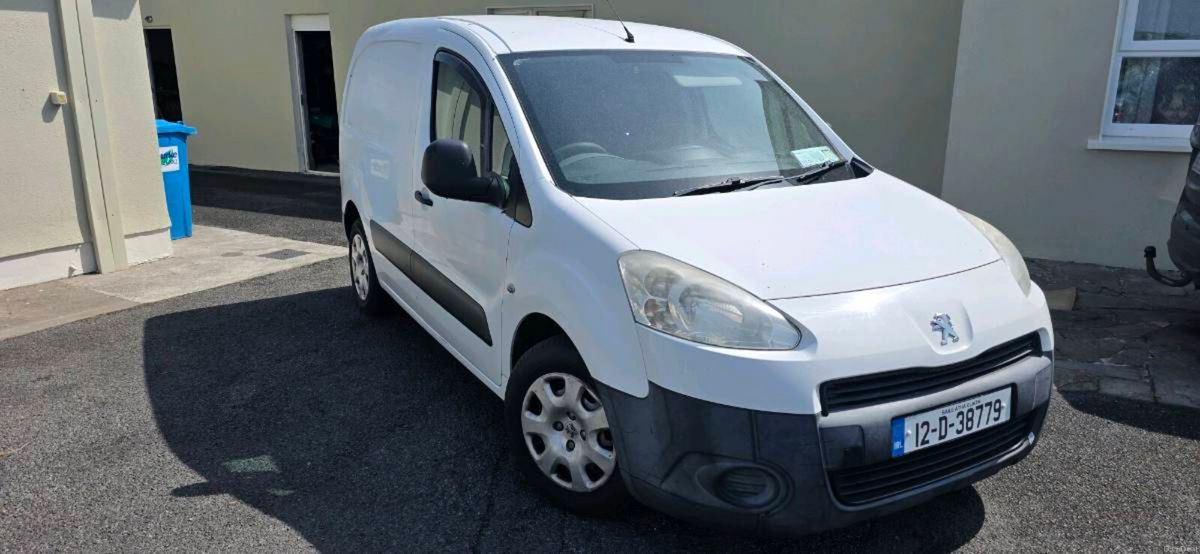 2012 Peugeot Partner