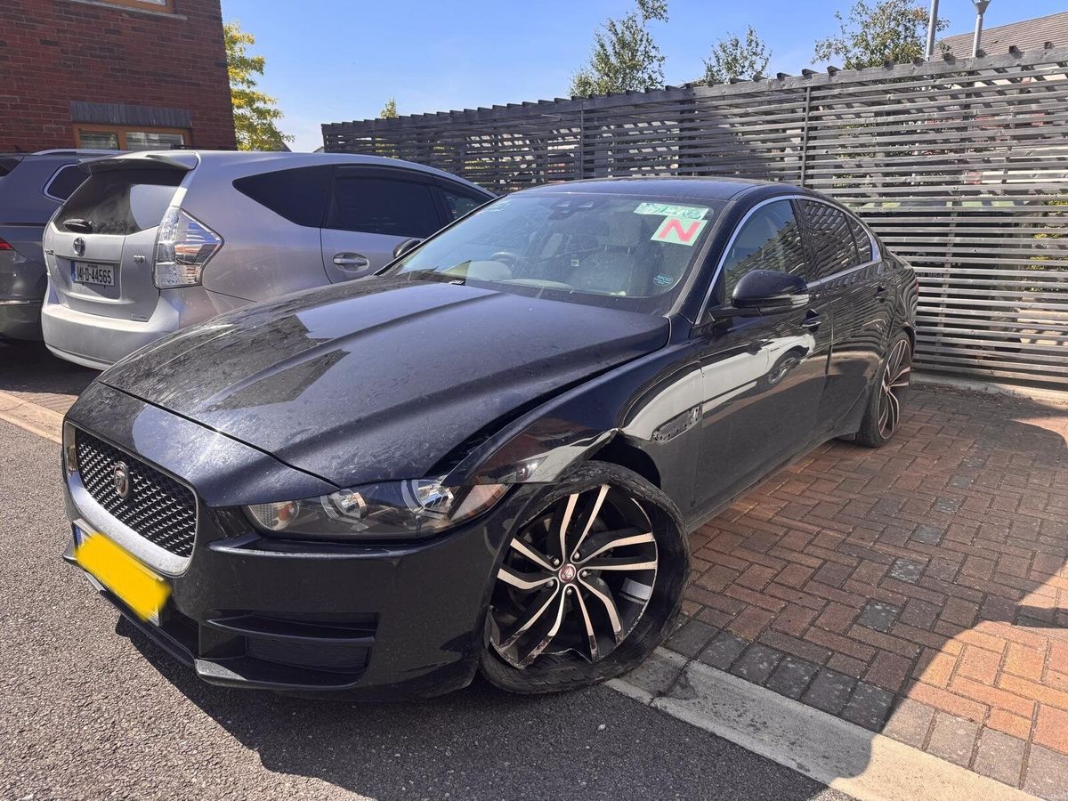 2017 Jaguar XE